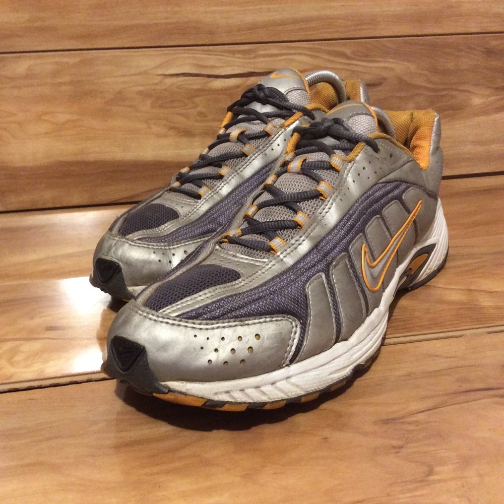 Nike Men’s Yellow Gray Running Shoe Sz 13